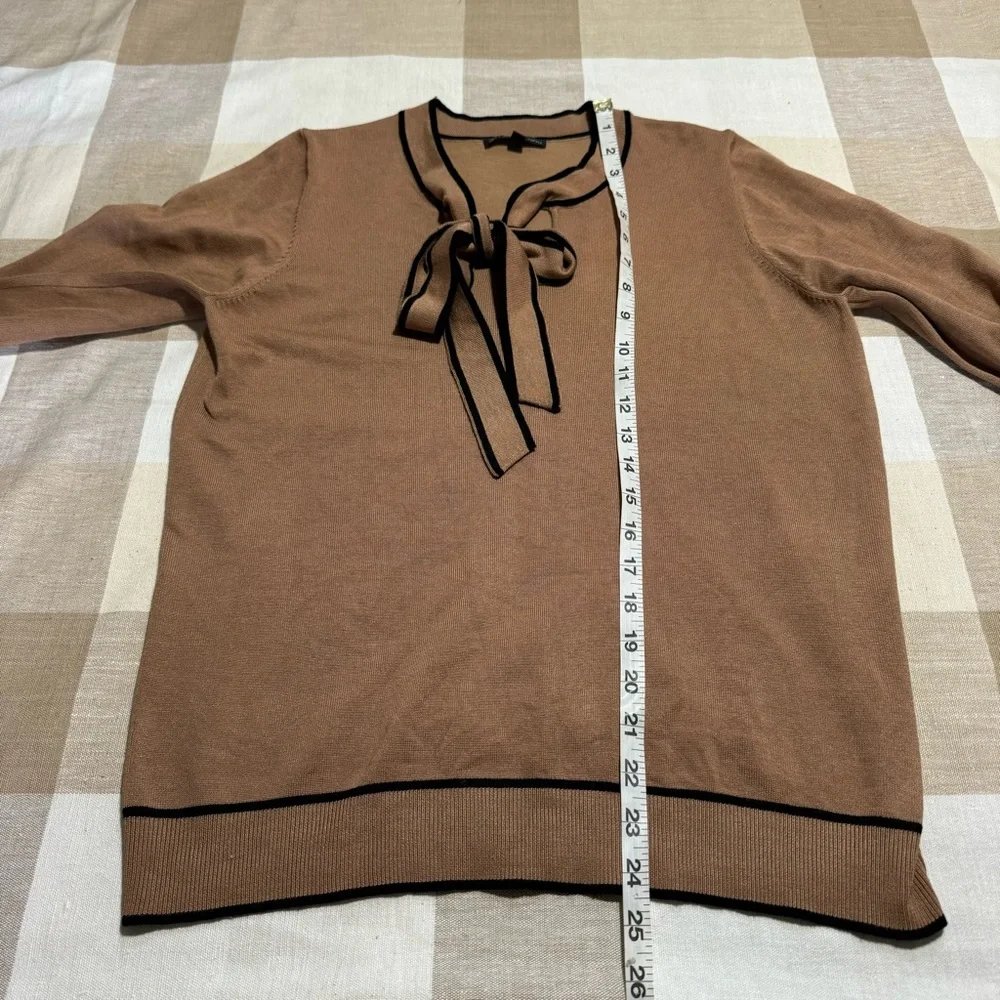Adrianna Papell Tipped Bow Neck Sweater In Camel/Black- M - Picture 4 of 8